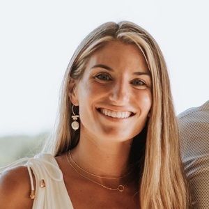 Meet your Posher, Olivia